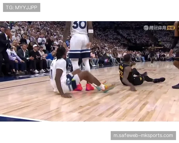 假3D球员靠冲抢篮板维持进攻影响力 投射不稳仍贡献 假3D球员靠冲抢篮板维持进攻影响力 投射不稳仍贡献